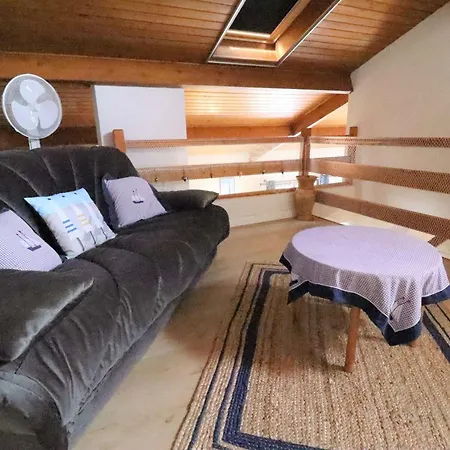 Appartement Avec Balcon, Equipe, A Deux Pas De La De Nauzan - Fr-1-494-177